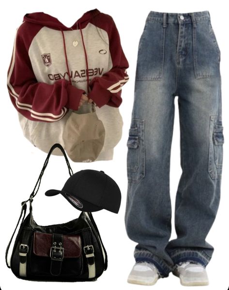 OOTD: Striped Sleeve Hoodie + Cargo Jeans + Crossbody Bag Winter Outfits Australia, Fall Outfit Mom, Y2k Outfits Grunge, Cardigan Outfit Fall, Outfit Inspo Grunge, Main Character Dress, Going Out Outfits Summer, Outfits Australia, Suede Jacket Outfit