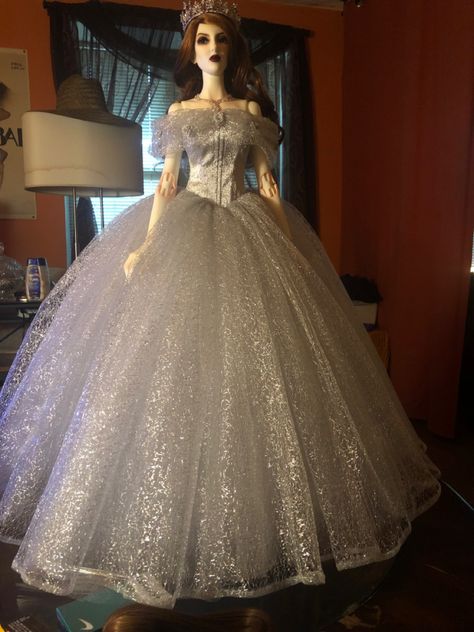 Cinderella Silver Dress, Lilly James Cinderella, Silver Ball Gown, Cinderella Ball Gown, Lilly James, Bjd Fashion, Cinderella Gown, Cinderella Ball, Its Done