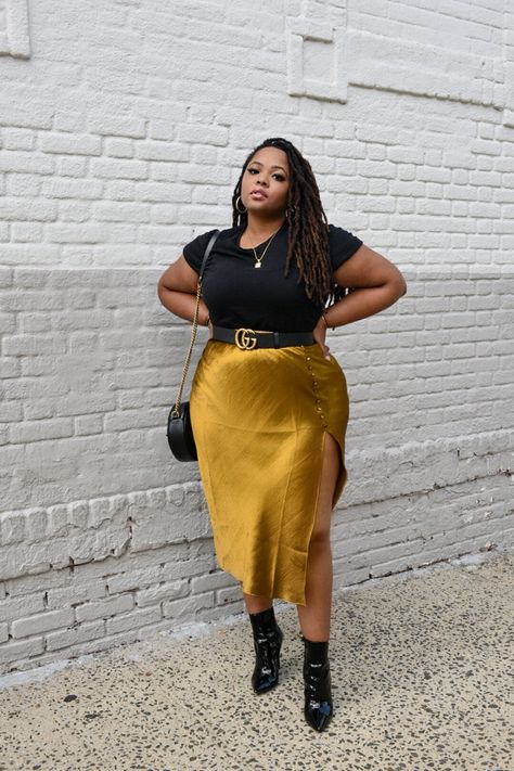 Long Slip Skirt Outfit, Silk Skirt Outfit Fall Plus Size, Silk Skirt Outfit Midsize, Plus Size Skirt Outfits Work, Silk Skirts Plus Size, Plus Size Banquet Outfits, Satin Midi Skirt Outfit Curvy, How To Style Silk Skirt Plus Size, Plus Size Silk Skirt