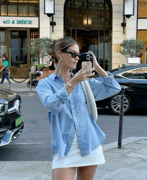 Casual But Cute Outfits Summer, Summer Style Old Money, Blue Button Down Outfit Women, White And Blue Skirt Outfit, Denim Collared Shirt Outfits, Comfy Period Outfit For Work, Outfits Con Azul, Copenhagen Street Style Summer, Outfits Azul