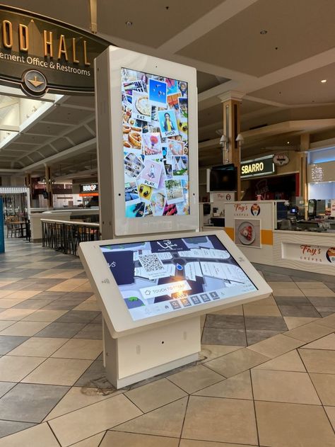 Gable Launches Mall Kiosk With Twin Big Screens For Directory And Advertising - Sixteen:Nine Information Kiosk, Interactive Kiosk, Experiential Graphic Design, Streetscape Design, Mall Kiosk, Digital Signage Solutions, Signage System, Kiosk Design, Poster Display