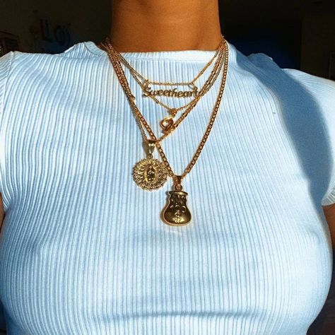 Surfergirl Style, Drip Drip, Coin Pendant Necklace, Multi Layer Necklace, Looks Street Style, Gold Necklace Layered, Cute Necklace, Sea Glass Jewelry, Jewelry Inspo