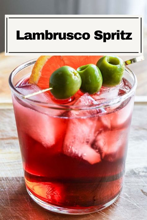 Lambrusco Spritz Lambrusco Spritz, Chickpea Dishes, Lambrusco Wine, Sparkling Red Wine, Aperol Spritz Recipe, Nye Dinner, Olive Oil Bread, Italian Liqueur, Spritz Recipe