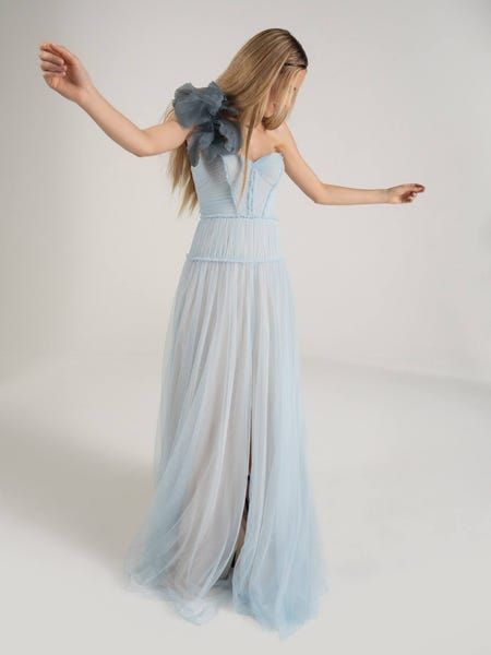 Blue - Bridesmaids Vera Wang Bridesmaid, Modern Bridesmaid Dresses, Wedding Palette, Blue Bridesmaid Dresses, Blue Bridesmaids, Party Dress Long, Flowy Skirt, Silhouette Cut, Boho Vibe