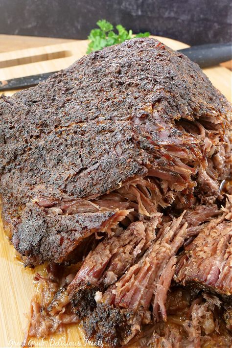 Beef Brisket is a delicious oven-baked brisket that is perfectly seasoned and super tender. Brisket Point Recipe, Marinade Grilled Chicken, Beef Brisket Oven, Chicken Recipes Air Fryer, Chicken Thighs Grilled, Oven Baked Brisket, Oven Brisket Recipes, Oven Cooked Brisket, Best Brisket Recipe