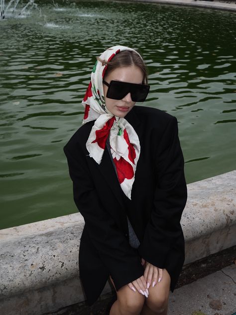 aesthetic paris palais royal parisian outfit parisienne france autumn fall inspo ootd outfit du jour black blazer satin skirt inspo inspiration lifestyle satin scarf on head hailey bieber Hailey Bieber Scarf, Blazer Satin Skirt, Hair Satin Scarf, Outfit Parisienne, Scarf On Head, France Autumn, Parisian Outfit, Aesthetic Paris, Satin Scarf