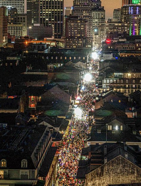 New Orleans Bourbon Street, Bourbon Street New Orleans, Mardi Gras New Orleans, French Quarter New Orleans, Acid Jazz, New Orleans French Quarter, New Orleans Homes, Bourbon Street, Jazz Blues