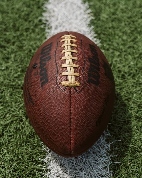 Thanks to @aussiedave for making this photo available freely on @unsplash 🎁 Wilson Football, Browns Football, Rugby Ball, Football Images, Super Bowl Sunday, Football Ball, Soccer Goal, Flag Football, Sports Images