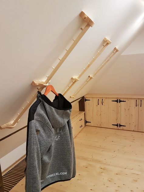 Inclined Wall Rack for Hanger Sloping Wall - Etsy Slanted Ceiling Storage, Diy Understairs Storage, Room With Slanted Ceiling, Attic Storage Solutions, Small Attic Room, Attic Organization, Coat Closet Organization, Slanted Ceiling, Small Attic