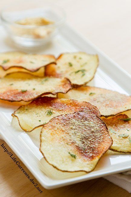 Baked Sour Cream and Onion Potato Chips by Life Currents Homemade Potato Chips Recipe, Sour Cream Chips, Powdered Buttermilk, Sweet Potato Chips Baked, Make Sour Cream, Baked Potato Chips, Potato Chip Recipes, Homemade Sour Cream, Homemade Chips