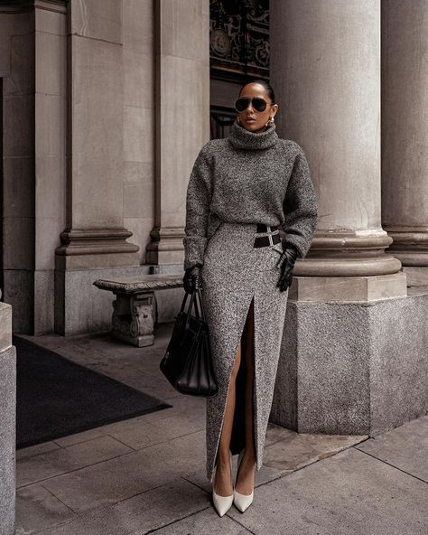 Rok Midi, Sandal Tali, Mode Tips, Oversized Turtleneck, Tweed Coat, Mini Robes, Maxi Robes, Looks Chic, Mode Inspiration