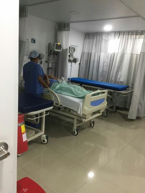 Hospital Prank Pictures Philippines, Patient In Hospital Bed Snapchat, Girl Admit In Hospital, Emergency Room Pictures, Hospital Snap, Hands With Drip In Hospital, Room Snapchat Stories, Hospital Room Snapchat, Room Snapchat