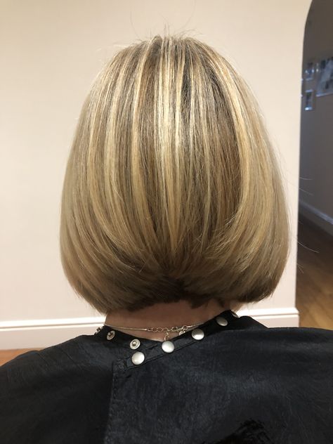 Low Graduation Bob, Square Graduation Haircut, Long Graduation Haircut, 45 Degree Graduated Haircut, Graduation Haircut, Triangle Haircut, Degree Haircut, Graduated Haircut, One Length Hair