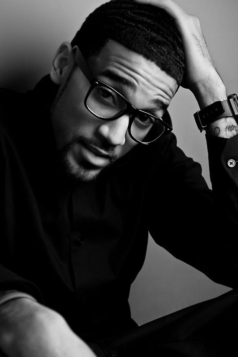 #blackmalemodel #handsomeman #glasses http://www.kimontheweb.com Black Men With Glasses, Black Man With Glasses, Black Haircut Styles, Man With Glasses, Men With Glasses, Latest Haircuts, Black Men Haircuts, Mens Fade, Men In Black