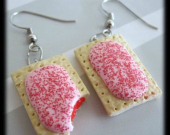 Cherry Poptart, Crazy Earrings, Weird Earrings, Pop Tart, Food Earrings, Dollhouse Food, Polymer Clay Jewelry Diy, Funky Earrings, Cute Polymer Clay