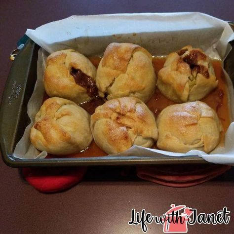 Bisquick Apple Dumplings Bisquick Recipes Biscuits, Bisquick Biscuits, Cinnamon Roll Apple Pie, Apple Dumpling Recipe, Make Brown Sugar, Dumpling Filling, Bisquick Recipes, Apple Dumplings, Apple Filling