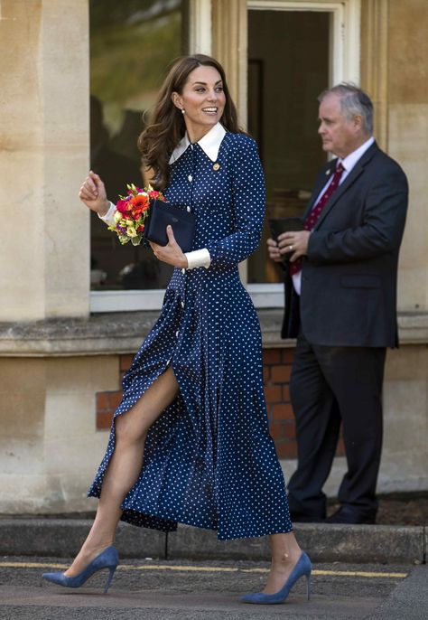 Katherine Middleton, Kate Middleton Legs, London Bridges, Royal Family Christmas, Crown Netflix, Kate Fashion, Bletchley Park, Women Celebrities, Queen Kate