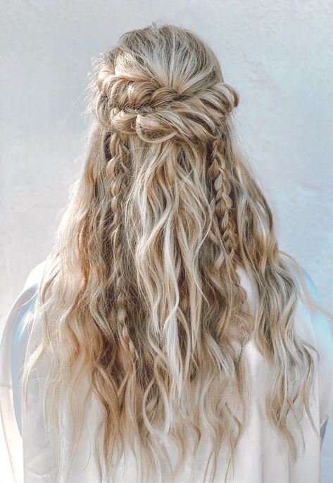 Boho Party Hairstyles, Boho Hair Half Up, Festival Wedding Hairstyles, Vikings Wedding Hair, Wedding Braid Hairstyles For Long Hair Half Up Half Down, Boho Bridal Hair Down With Braid, Braids And Hair Jewelry, Bohemian Wedding Hair Braid, Hippy Wedding Hairstyles