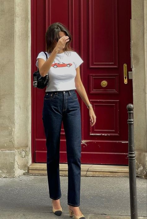 White Summer Tops, Woman Aesthetic, Bella Hadid Outfits, Fits Aesthetic, Ootd Inspo, Rachel Green, Clothing Hacks, Streetwear Outfits, Autumn Outfit