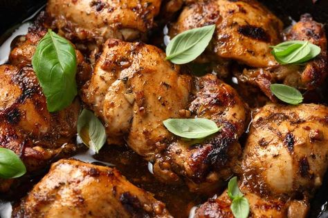 What To Serve With Balsamic Chicken? 16 Best Side Dishes - Corrie Cooks Sides For Balsamic Chicken, Balsamic Glazed Carrots, Best Sides, Roasted Sprouts, Herb Roasted Potatoes, Garlic Spinach, Simple Vinaigrette, Balsamic Chicken, Glazed Carrots