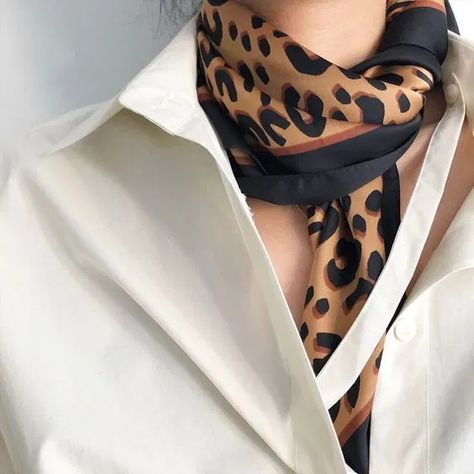 Neck Scarf Outfit, Silk Scarf Outfit, Scarf Photography, Silk Scarf Hair, Silk Scarf Style, Leopard Scarf, Head Scarf Styles, Ways To Wear A Scarf, Cute Scarfs