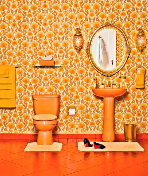 70s Room Inspo, Upcycle Bathroom, 1970s Room, 70s Cabin, 70s Apartment, Vintage 70s Aesthetic, Vibe Bathroom, 60s Interior, 1960s Home Decor