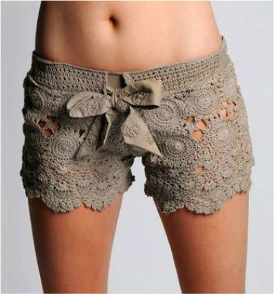 These Letarte Crochet Shorts got a lot of attention last year when they were worn by Kate Hudson in the movie Something Borrowed. Short Crochet, Crochet Lace Shorts, Crochet Short, Crochet Shorts, Mode Boho, Crochet Summer, Beautiful Skirts, Looks Style, Mode Inspiration