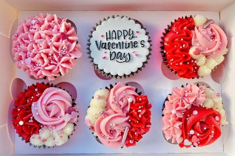 Valentines Theme Desserts, Valentine's Day Cupcakes Ideas, Cute Valentines Cake, Valentines Day Cupcake, Valentine Cupcake Decorating Ideas, Valentines Cupcake, Cupcakes Valentines Day, Valentines Day Cupcakes Ideas, Valentine Cupcake Ideas