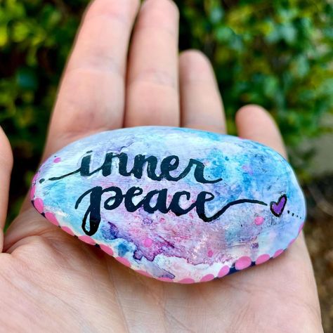 Beth Hodshon | Sunny Bee Art on Instagram: “I am light. I am calm. I am love. I am aware. I am change. Good morning and hello to a new week. I’m starting my day with intention. I…” Peace Painted Rocks, I Am Light, Affirmation Rocks, Encouraging Painted Rocks, I Am Calm, Uplifting Painted Rocks, Painted Rocks Affirmations, Art Therapy Projects, Painted Rocks Diy