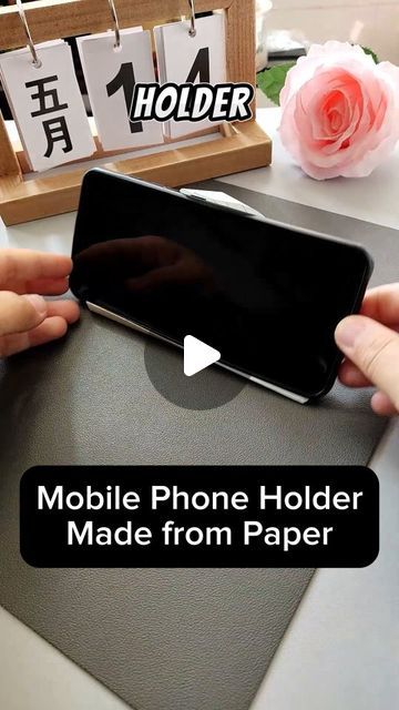 Phone Holder Diy Paper, How To Make A Phone Stand, Diy Paper Phone, Mobile Holder Diy, Phone Holder Diy, Easy Origami Tutorial, Diy Phone Stand, Paper Phone, Origami Boxes