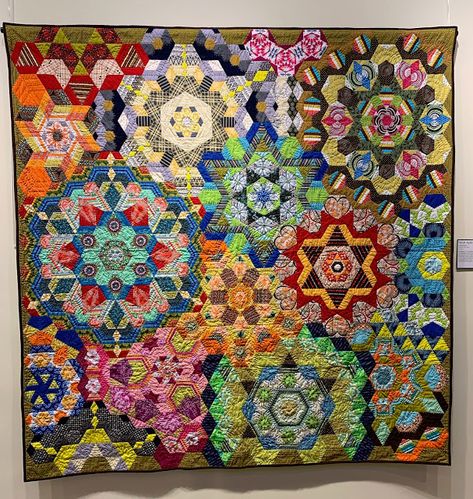 Sew Fun 2 Quilt: Millefiori Quilt Along by Katja Marek Millefiori Quilt Pattern, Millefiori Quilts, Kaleidoscope Quilt, English Paper Piecing Quilts, Silk Quilt, Flower Quilts, Quilting Templates, Beginner Quilt Patterns, Bainbridge Island