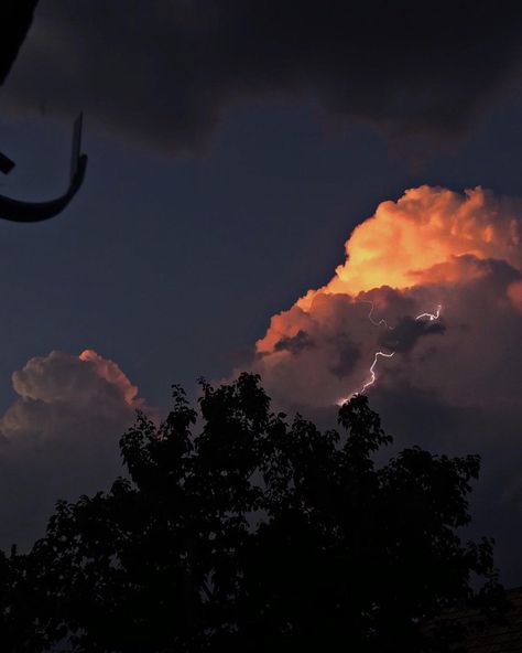 Rain View, Storm Sunset, Lightning Clouds, Lighting Storm, Sky Rain, Summer Thunderstorm, Storm Brewing, Thunder Storm, Nail Appointment