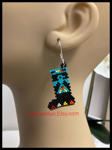 Bead4Fun - Etsy Canada Earring Inspired, Bead Pens, Earrings Name, Special Earrings, Seed Beaded Earrings, Native American Beadwork Patterns, Native Beading, Beaded Moccasins, Stitch Earrings