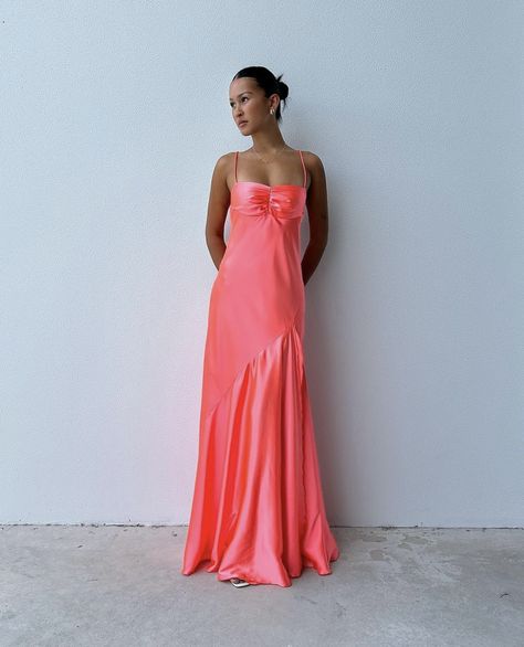 Prom Dresses Stores, Coral Formal Dresses, A Line Formal Dress, Colorful Prom Dresses, Coral Prom Dress, Prom Dress A Line, Silk Prom Dress, Hoco Ideas, Strapless Prom Dresses