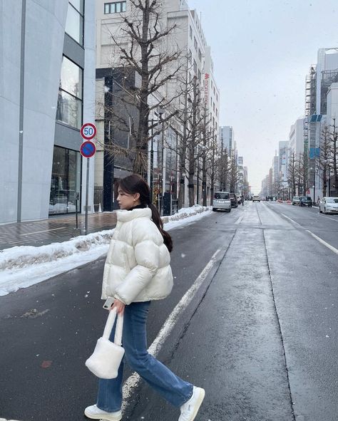 Cozy Cute Aesthetic, Winter Outfit Guide, Japan Outfit Winter, Winter Outfits Korean, Korean Winter Outfits, Korea Winter, Japan Outfits, Winter Outfits Snow, Japan Winter