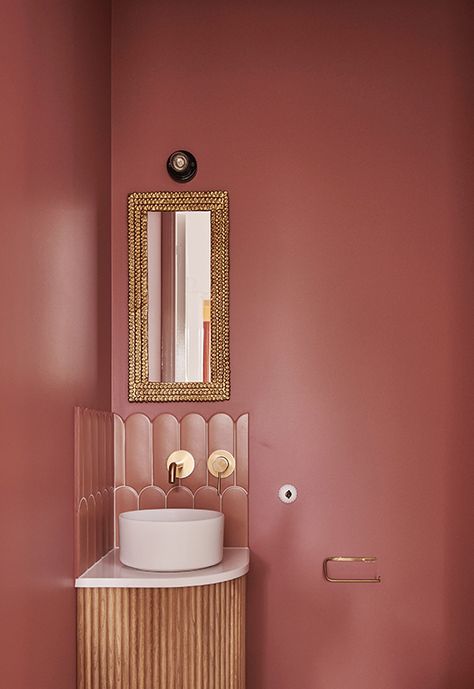 MAISON LA BAULE | architecture intérieure Toilette Rose, Terracotta Walls, Small Downstairs Toilet, Pink Toilet, Terracotta Pink, Decor Inspiration Diy, Bathroom Sink Design, Wc Design, Welcome To My House