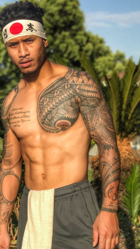 Carribean Tattoos Men, Island Tattoo Men, Pacific Islander Tattoos, Japan Yakuza, Taino Tattoos, Samoan Men, Mixed Men, Hood Rich, Tattoo Art Ideas