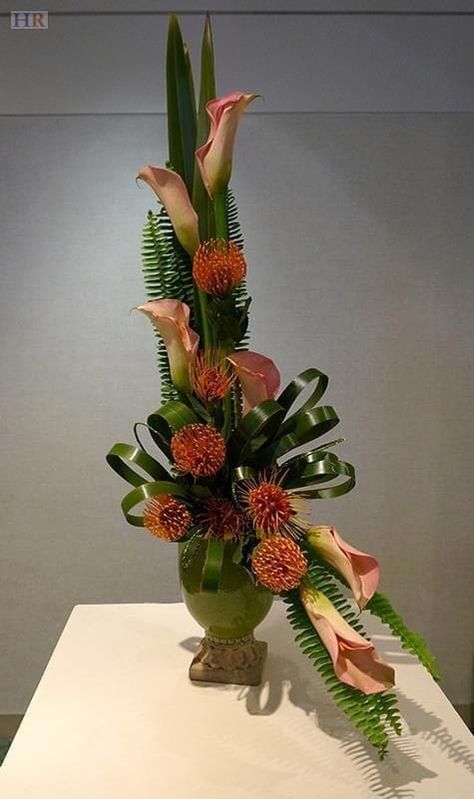 Arreglos Ikebana, Contemporary Flower Arrangements, Mass Design, Modern Floral Arrangements, Tropical Floral Arrangements, Tropical Flower Arrangements, White Flower Arrangements, Corporate Flowers, Flower Arrangement Designs