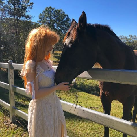 Serena Core, Mathilda Mai, Anne Shirley Cuthbert, Ethereal Aesthetic, Horse Aesthetic, Ginger Girls, Anne Shirley, Fantasy Photography, Anne With An E