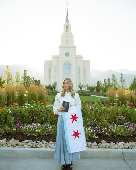 Missionary Photoshoot Sister, Mission Aesthetic, Lds Missionary Pictures, Mission Photoshoot, Missionary Pose Reference, Missionary Photoshoot, Sister Missionary Pictures, Mission Fits, Missionary Outfits