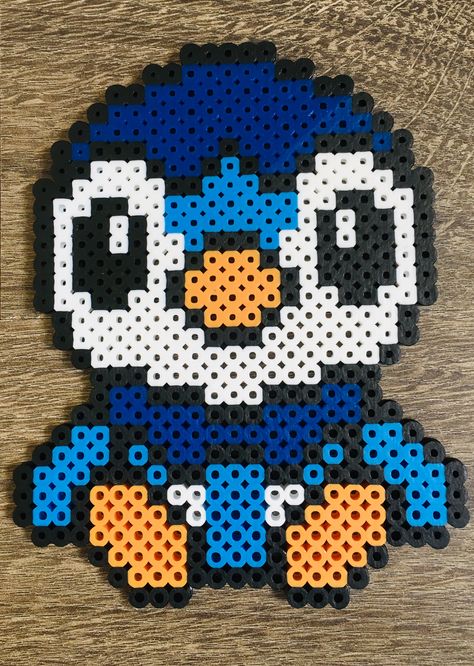 Perler Beads Penguin Minecraft Perler Beads, Perler Bead Pokemon Patterns, Hama Beads Pokemon, Perler Bead Designs, Pokemon Perler, Pokemon Bead, Pokemon Halloween, Pokemon Pattern, Easy Perler Bead Patterns