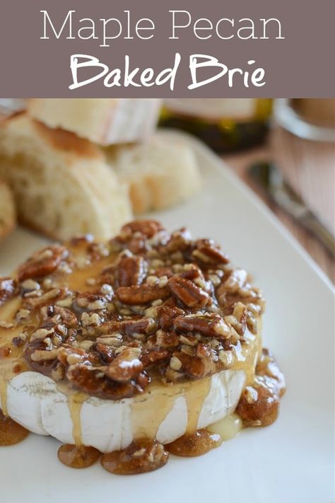 Maple Pecan Baked Brie - Fake Ginger Brie Cheese Recipes, Pecan Baked Brie, Baked Brie Appetizer, Baked Brie Recipes, Brie Appetizer, Brie Recipes, Maple Brown, Holiday Appetizer, Maple Pecan