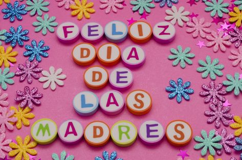 Mexican Mother's Day Ideas, Feasts and Songs #mothersday #mexicanmothersday #howto Mexican Mothers Day, Mothers Quotes To Children, Birthday Wishes For Daughter, Healthy Mexican, Mother's Day Crafts, Happy Birthday Daughter, Happy Thanksgiving Quotes, Authentic Mexican, Mothers Day Flowers