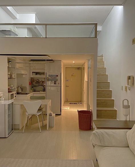 Loft Apartment Aesthetic, Korean Apartment Interior, Teenager Bedroom, Japanese Apartment, Loft House Design, Aesthetic Apartment, Tiny House Loft, Duplex Design, Small Apartment Design