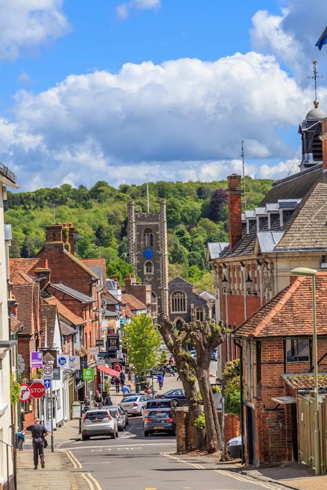 Henley from West Street with wooded hillside beyond. Thanks Jim Donahue for the photo. Henley On Thames England, Henley Royal Regatta, Heart Place, Henley On Thames, Local Area, Village Life, River Thames, England And Scotland, Great Britain