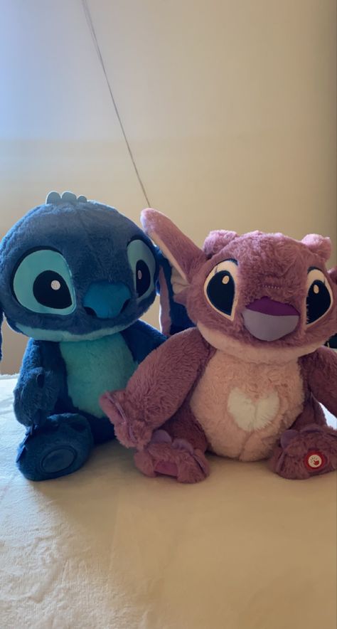 Matching Stuffed Animals, Stitch Teddy, Teddy Photos, Lilo And Stitch Drawings, Teddy Bear Gifts, Retro Wallpaper Iphone, Snap Streak Ideas Easy, Stitch Drawing, Stuff Animals