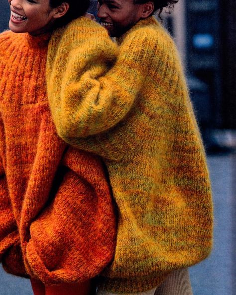 “Current mood: Hello, weekend  (Marc Jacobs for Perry Ellis, 1989 )” Sweater Editorial, 90s Knitwear, Knitting Sweaters Diy, Family Sweater, Knitting Sweaters, Fashion Landscape, Knitted Wit, Demi Moore, 1990's Fashion