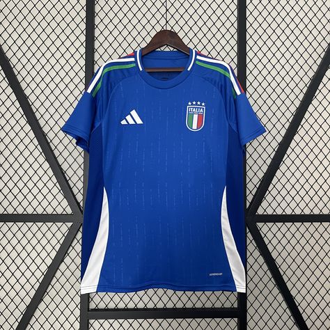 Camiseta de Italia para la Eurocopa. Todas las tallas disponibles. Italia Jersey, Real Madrid Bayern Munich, Italy Jersey, Real Madrid Manchester United, Manchester United Chelsea, Warriors Jacket, Soccer Accessories, Italy Home, Club America