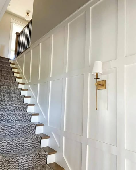 Stairway Wood Paneling, Closed Stairway, White And Wood Staircase, Stair Wall Ideas, Stairwell Accent Wall, Basement Stairwell Ideas, Basement Stair, Basement Staircase, Basement Stairs Ideas