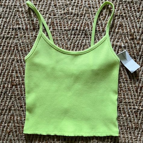 New American Eagle Cropped Tank Top Color: Neon Green Green Crop Top Outfit, Sweat Set Outfits, Wishlist Board, Shoes Wishlist, Set Outfits, Sweat Set, Green Tank Top, Cute Preppy Outfits, Green Tank